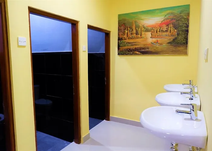 Hostal Kori Garden House *