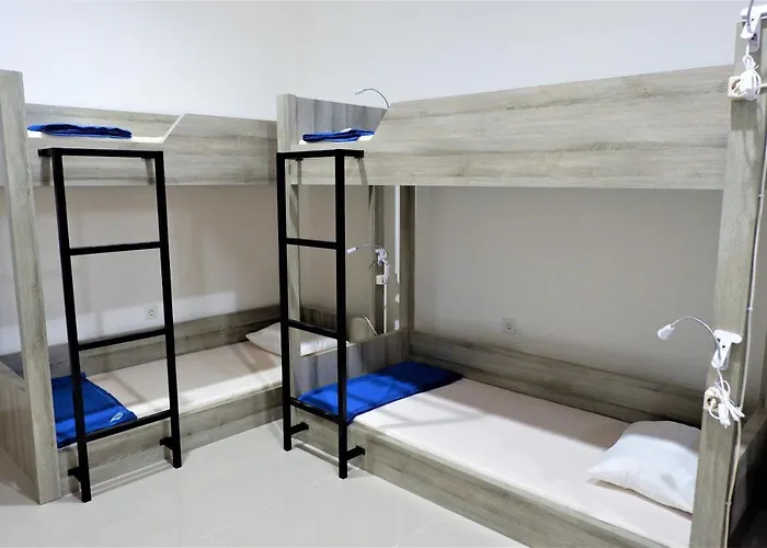 Kori Garden House Hostal *